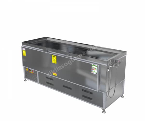 YS MORG 008 R-XLİNE COOL Yandan Yüklemeli Morg Ünitesi YS MORG 008 R-XLİNE COOL, modern morg odalarının ihtiyaçlarına göre tasarlanmış yandan yüklemeli profesyonel morg ünitesidir. Tamamı paslanmaz krom sac gövde, yüksek izolasyonlu yapısı ve ergonomik yükleme sistemiyle, hem kullanıcıya hem de depolama koşullarına maksimum güvenlik ve konfor sağlar. Uzun ömürlü soğutma grubu ve dijital sıcaklık kontrolü sayesinde, stabil ve güvenilir morg muhafaza koşulları sunar. ________________________________________ Kullanım Alanları Bu morg dolabı, aşağıdaki alanlarda güvenle kullanılabilir: • Devlet ve özel hastanelerin morg üniteleri • Adli tıp kurumları ve otopsi merkezleri • Belediye morgları ve gasilhaneler • Özel cenaze hizmeti veren kuruluşlar • Üniversite hastaneleri ve eğitim-araştırma kurumları • Büyük ölçekli veteriner klinikleri ve hayvan hastaneleri (uygun model tercihine göre) ________________________________________ Kullanım Amacı YS MORG 008 R-XLİNE COOL, vefat eden kişilerin/hastaların güvenli, hijyenik ve kontrollü ısıda muhafaza edilmesi için tasarlanmıştır. Yandan yüklemeli yapısı sayesinde: • Sedye ve taşıma arabalarıyla uyumlu çalışır, • Dar koridor ve odalarda bile kolay yükleme-boşaltma imkânı sunar, • Personel için ergonomik çalışma yüksekliği sağlayarak iş kazası riskini azaltır. ________________________________________ Başlıca Avantajları • Tamamen paslanmaz krom sac gövde o Korozyona dayanıklı yapı o Kolay temizlenebilir, hijyen standartlarına uygundur • Yüksek verimli soğutma sistemi o Dijital termostat ile hassas sıcaklık kontrolü o Enerji tasarruflu çalışma, düşük işletme maliyeti • Yandan yüklemeli ergonomik tasarım o Kullanıcı dostu kapı ve ray sistemi o Hızlı ve sessiz açma/kapama o Personel için minimum efor, maksimum güvenlik • Güçlü izolasyon ve homojen soğutma o İç sıcaklığın stabil kalmasını sağlar o Uzun süreli muhafazada bile ürün performansını korur • Güvenlik ve kontrol özellikleri o Sıcaklık dalgalanmalarına karşı alarm sistemi (modele göre) o Kilitlenebilir kapı yapısı o Elektrik kesintilerine karşı koruma çözümleri (opsiyonel) • Estetik ve profesyonel görünüm o Kataloğa ve showroom’a uygun, şık endüstriyel tasarım o Modern morg ve gasilhane konseptleriyle tam uyum